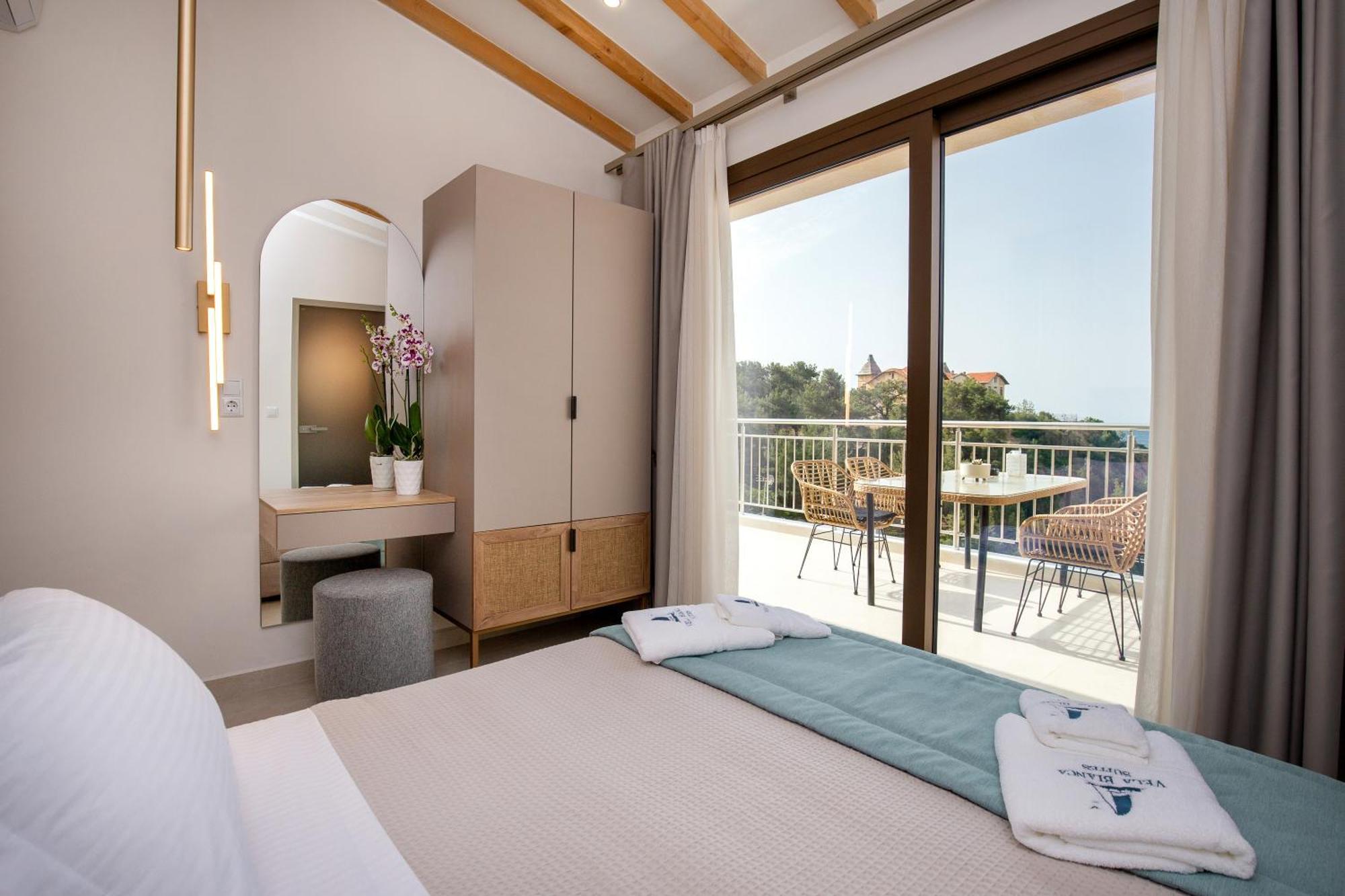 Vela Bianca Suites يميناريا المظهر الخارجي الصورة